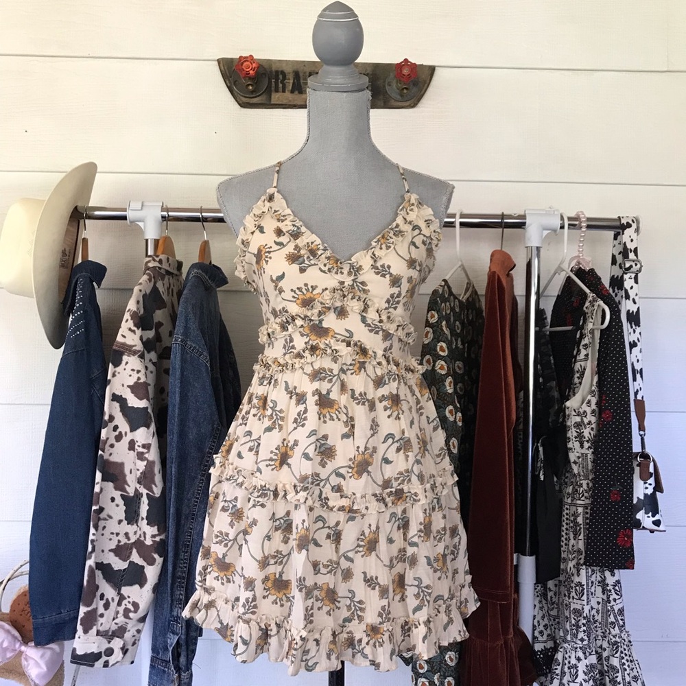 Francesca’s NWOT boho summer floral light brown mini dress